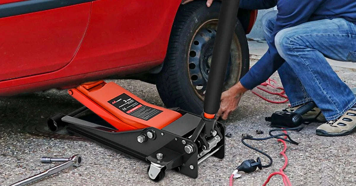 2.5 Ton Low Profile Hydraulic Floor Jack with 360° Swivel Lifting Arm-United States / black