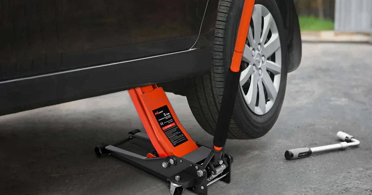 2.5 Ton Low Profile Hydraulic Floor Jack with 360° Swivel Lifting Arm-United States / black