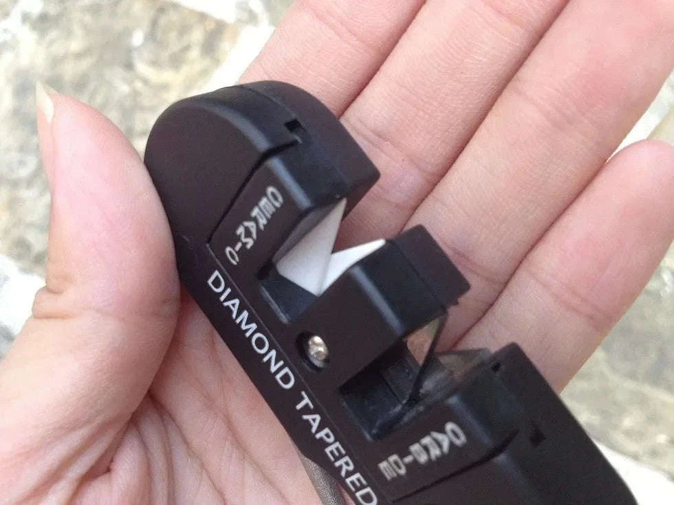 4-in-1 Portable Tungsten Ceramic Carbide Knife Sharpener Tool-WHITE / Style A