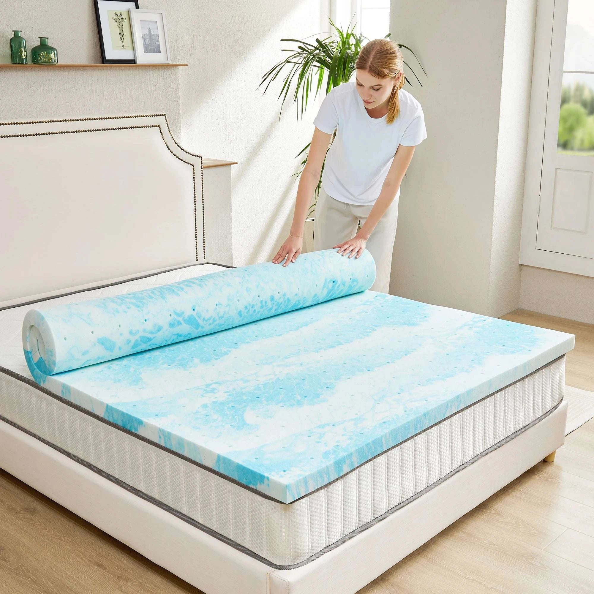 4-Inch Gel Infused Cooling Memory Foam Mattress Topper-4 Inch / California King / United States