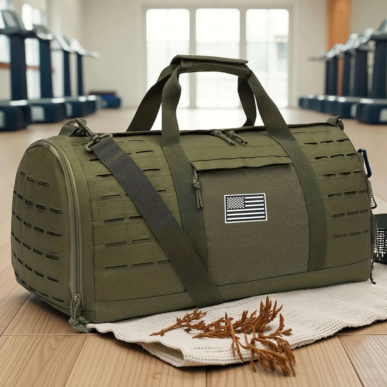 40L Tactical Travel Duffel Bag-Black Camo / United Kingdom