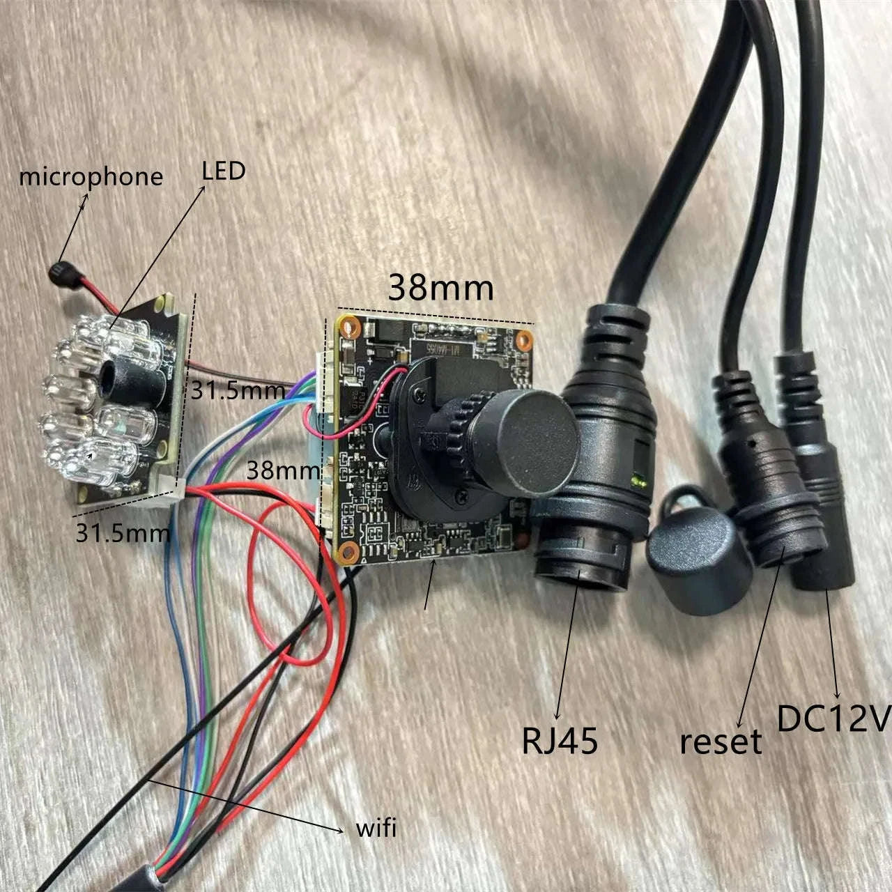 4G SIM Card IP Camera with Night Vision and WiFi Connectivity-2MP 4G Version EU / EU Plug