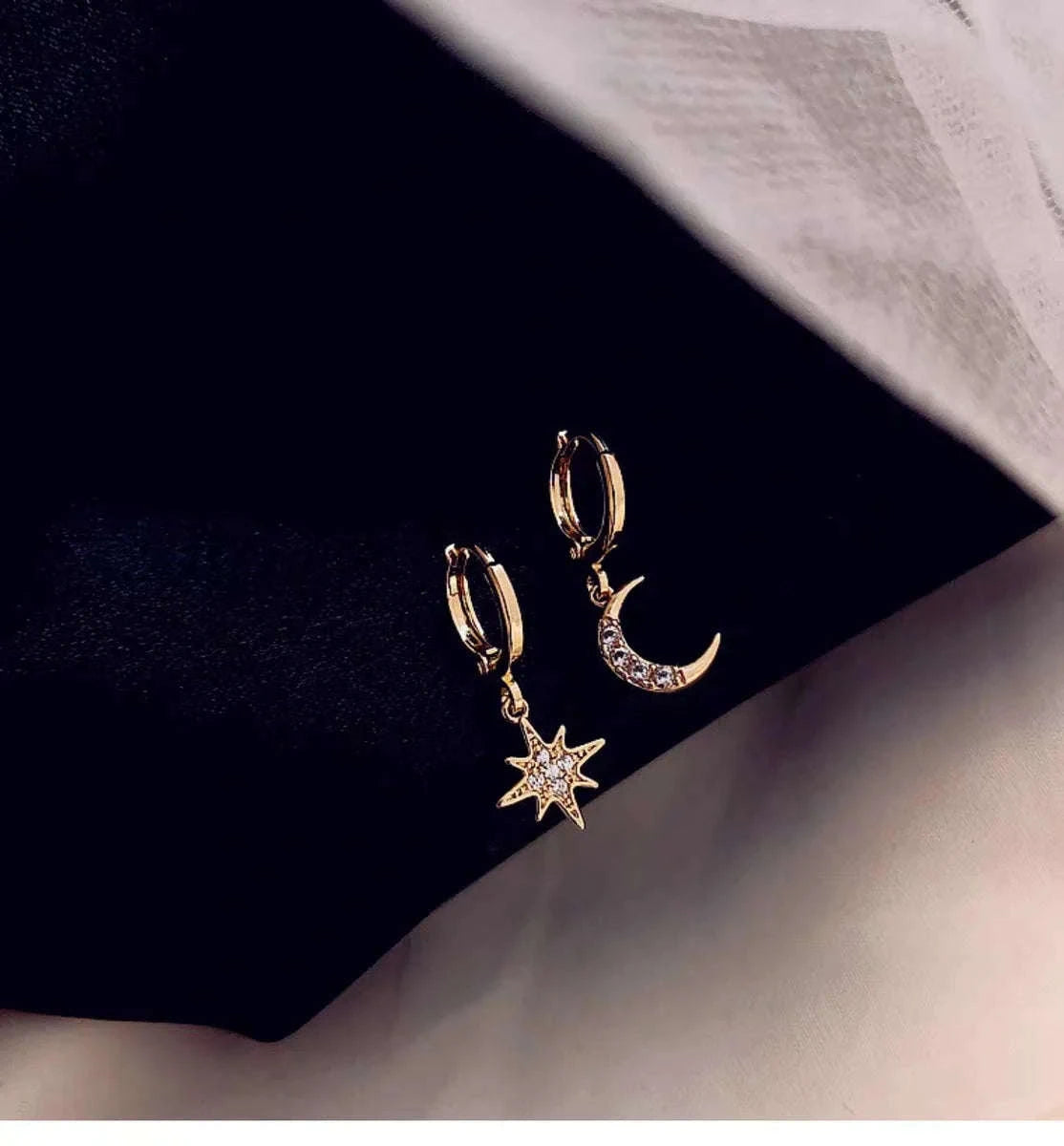 925 Sterling Silver CZ Star Moon Asymmetric Hoop Earrings-30HLZY4617-01