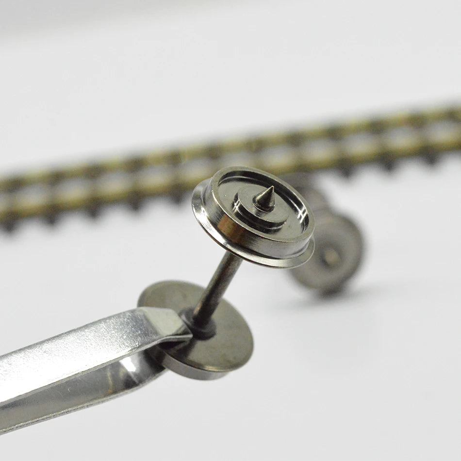 HO 1:87 Metal Model Railway Wheel Assemblies, Four Pieces