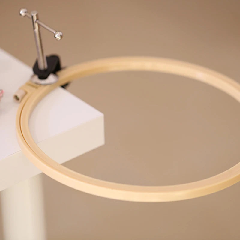 Stand in legno per cerchio ricamo e accessori