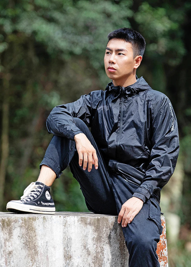 ROCKBROS Cycling Waterproof Jacket Men Breathable Reflective Hooded Raincoat Waterproof Outdoor Sport Windbreaker European Size