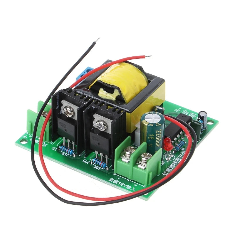 لوحة عاكس من 12 V تيار مستمر إلى تيار متناوب