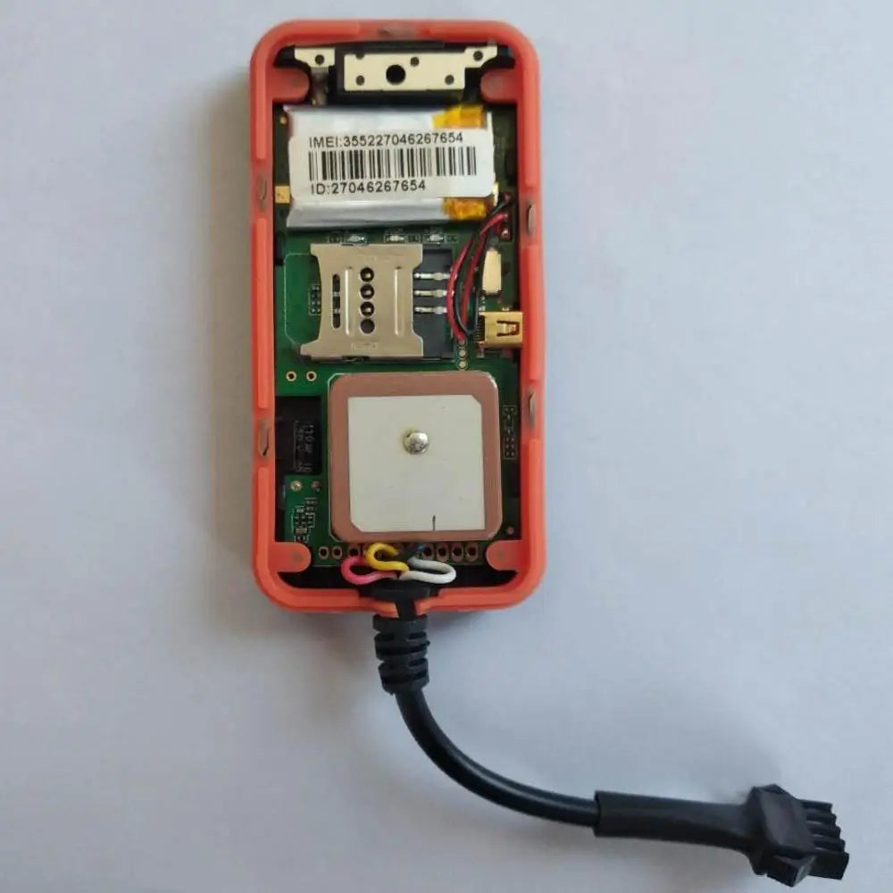 DYEGOO GSM GPRS GPS Tracker pour voiture Dispositif de suivi GPS Localisateur GPS Disable Fuel Tracking Device4174
