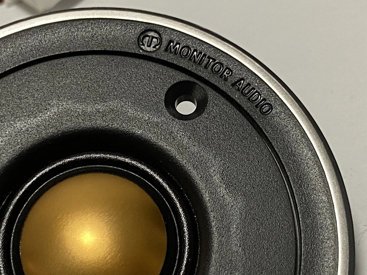 Unidade de altifalante de agudos de 82 mm e 4 Ohm com cobertura de rede