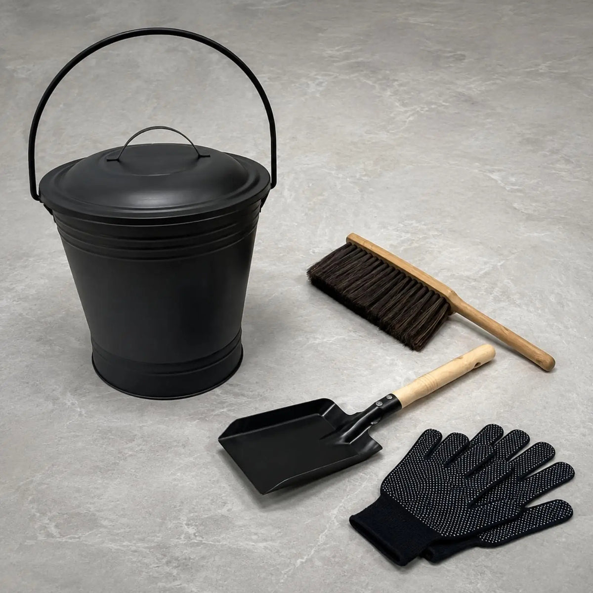 Lidded Fireplace Ash Bucket with Shovel, 11 L