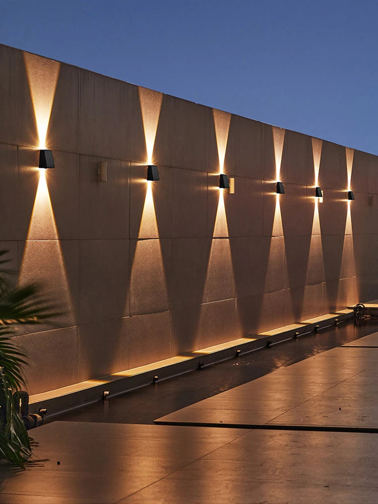 Solar Up-and-Down Wall Light for Garden and Porch, IP65