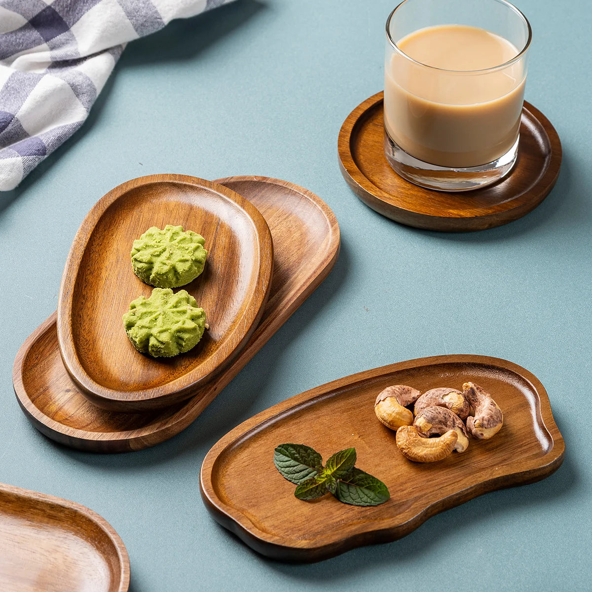 Tabuleiro de madeira de estilo japonês para servir chá, bolos e fruta
