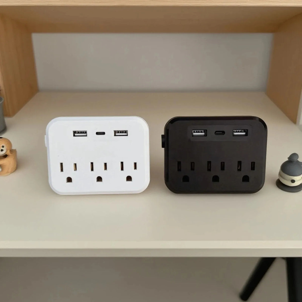 US Travel Power Strip with USB and USB-C