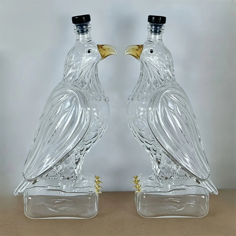2-Piece Eagle-Shaped Wine Decanter Set – 11.8 oz Borosilicate Glass Whiskey or Wine Carafe, Artistic Avian Design for Tabletop Display, Home Bar Accent, or Gift Idea for Celebrations and Everyday Enjoyment