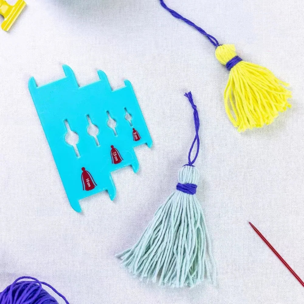 Fabrică de ciucuri din plastic — Albastru