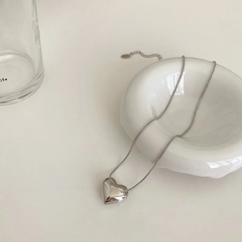 Elegantný náhrdelník srdce pre pár s dizajnom ľahkého luxusu