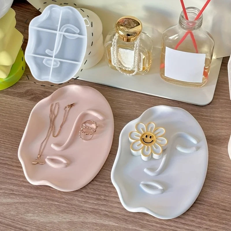 Molde de silicone para tabuleiro de resina com rosto abstrato