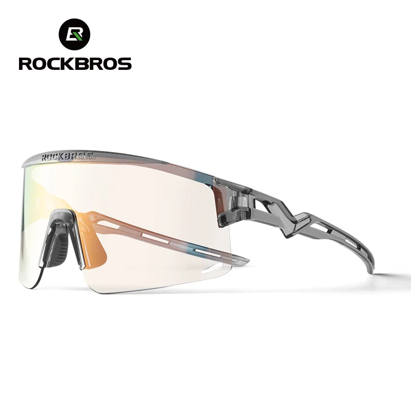Photochromic Cycling Glasses with Anti-Fog Protection