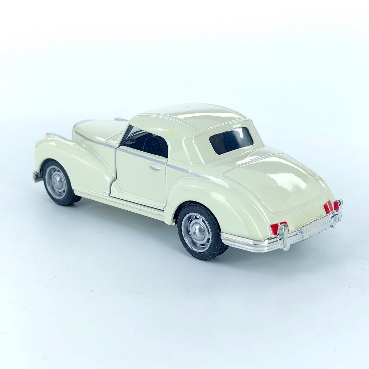 Druckguss-Spielzeugauto im Vintage-Stil mit Rückziehmotor