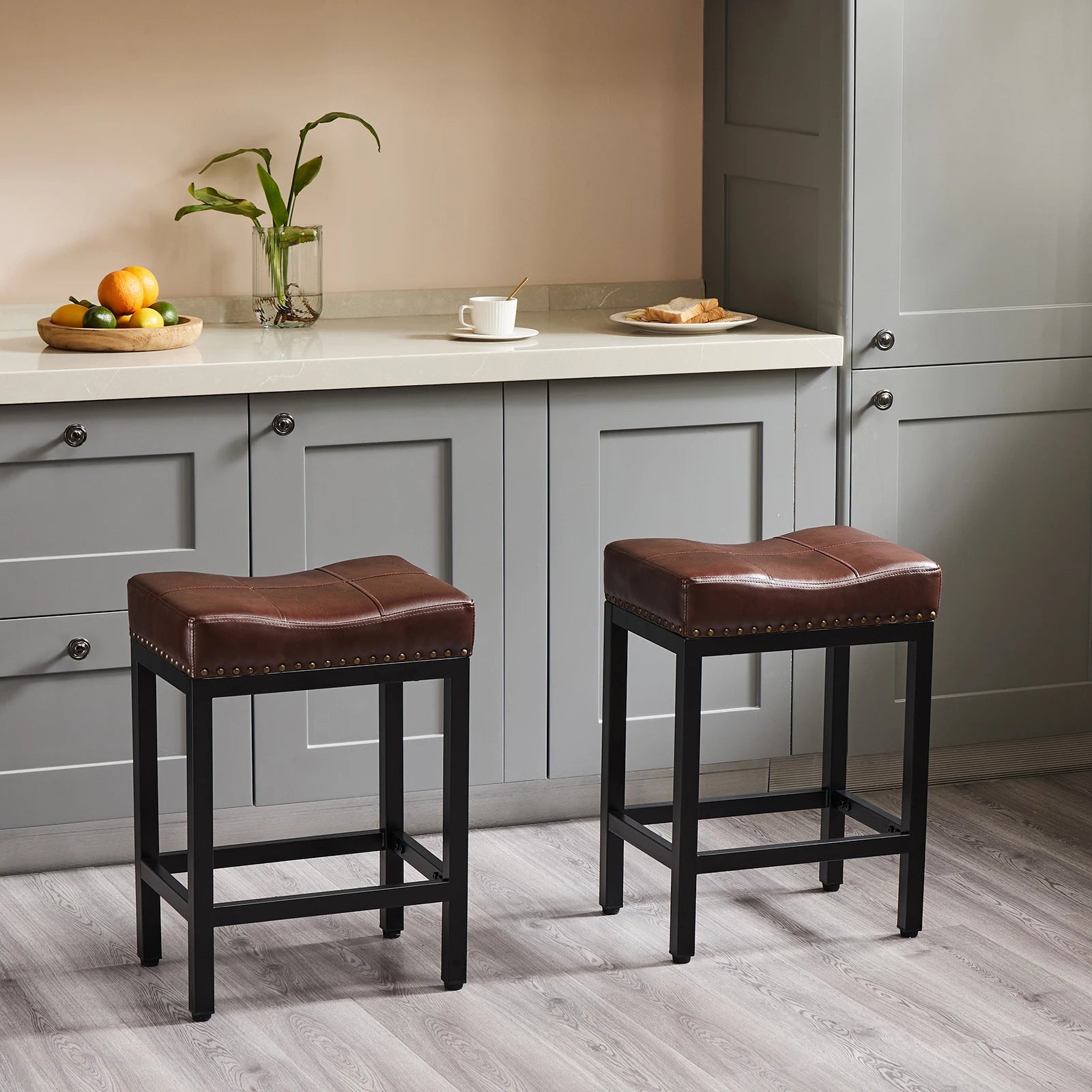 Adjustable PU Leather Saddle Bar Stools with Metal Base
