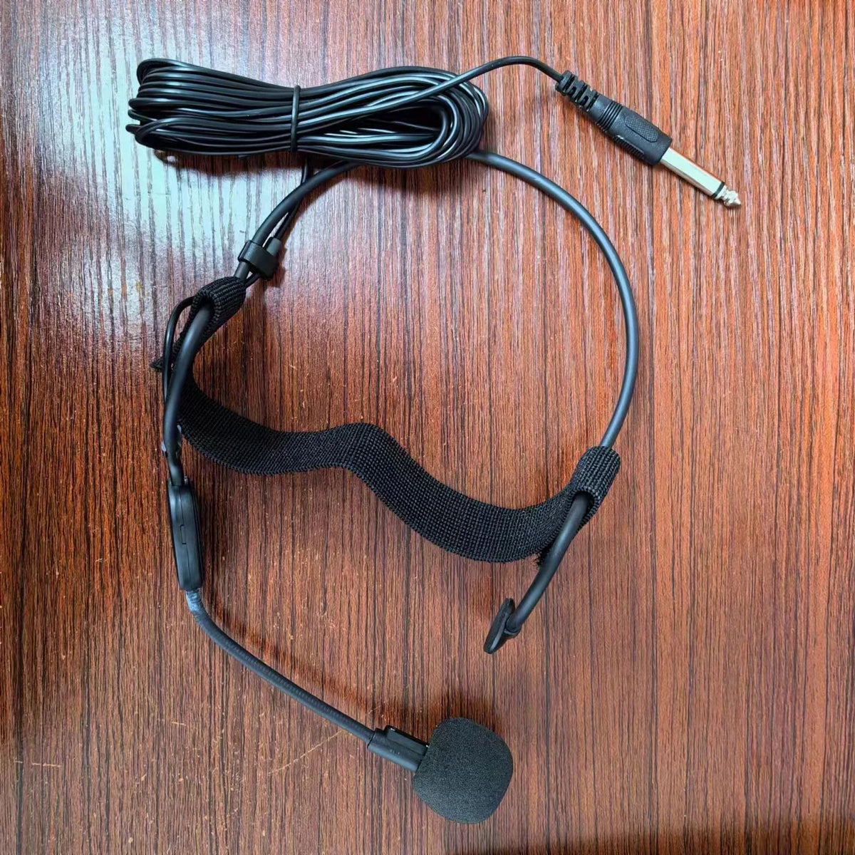 Wired Headset Microphone for Speech