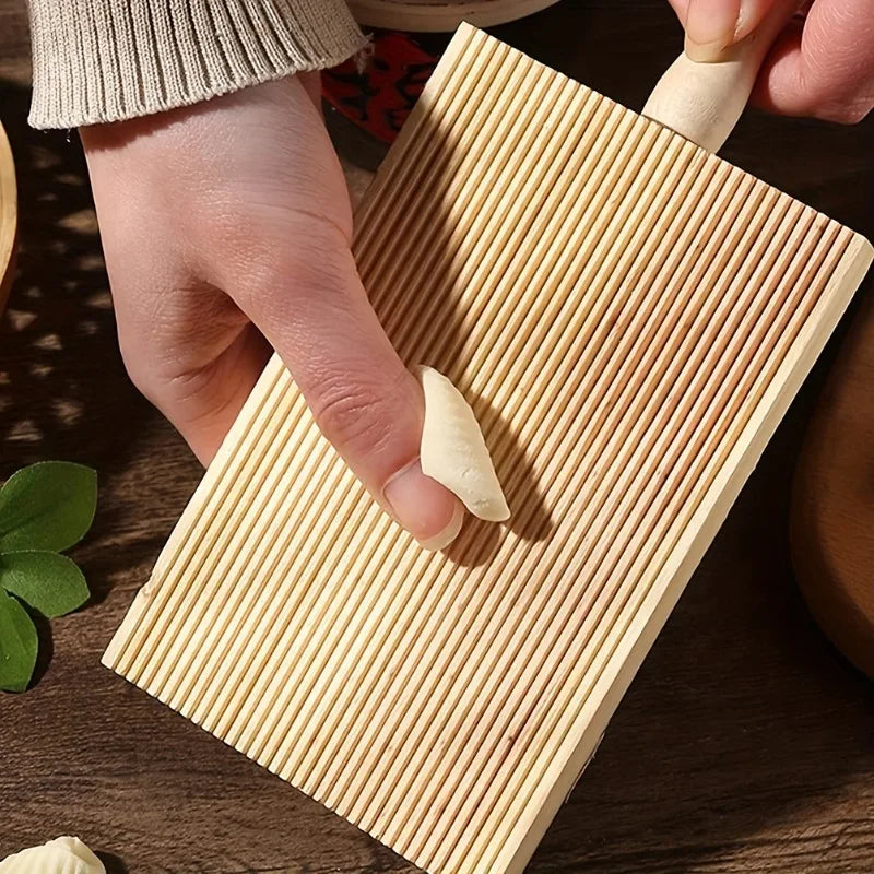 Træ belagt rillede gnocchi og cavatelli bræt, 8,5 tommer
