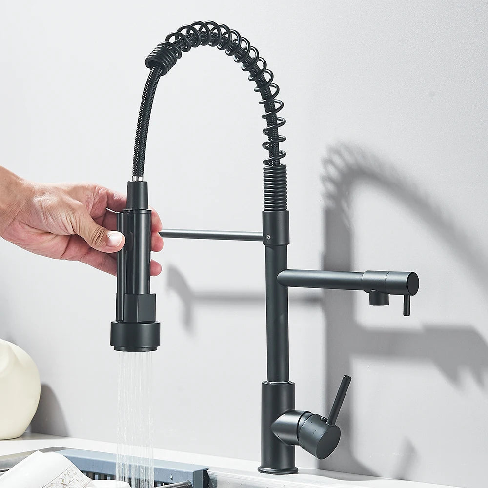 Miscelatore da cucina con doccetta estraibile e spruzzatore a molla