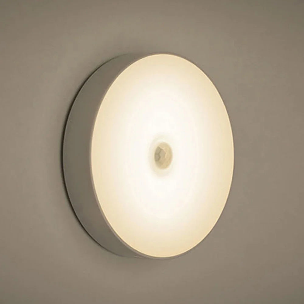 Luce notturna ricaricabile con sensore di movimento