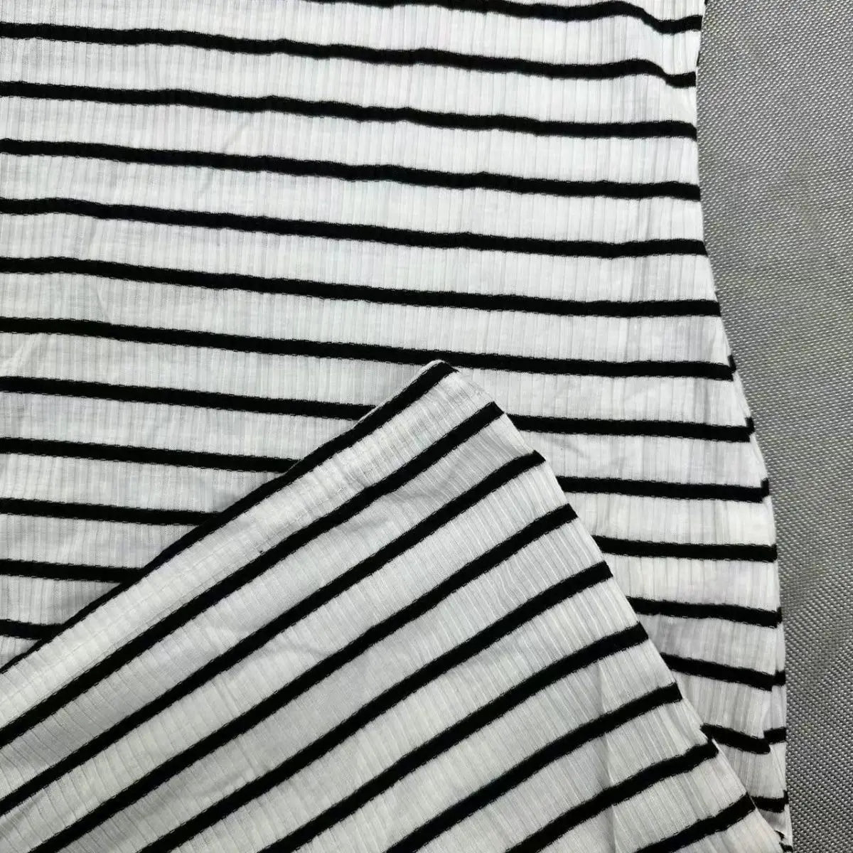 Fashion women's zipper waist knitted hip dress women's short sleeved knitted slim fit hip dress