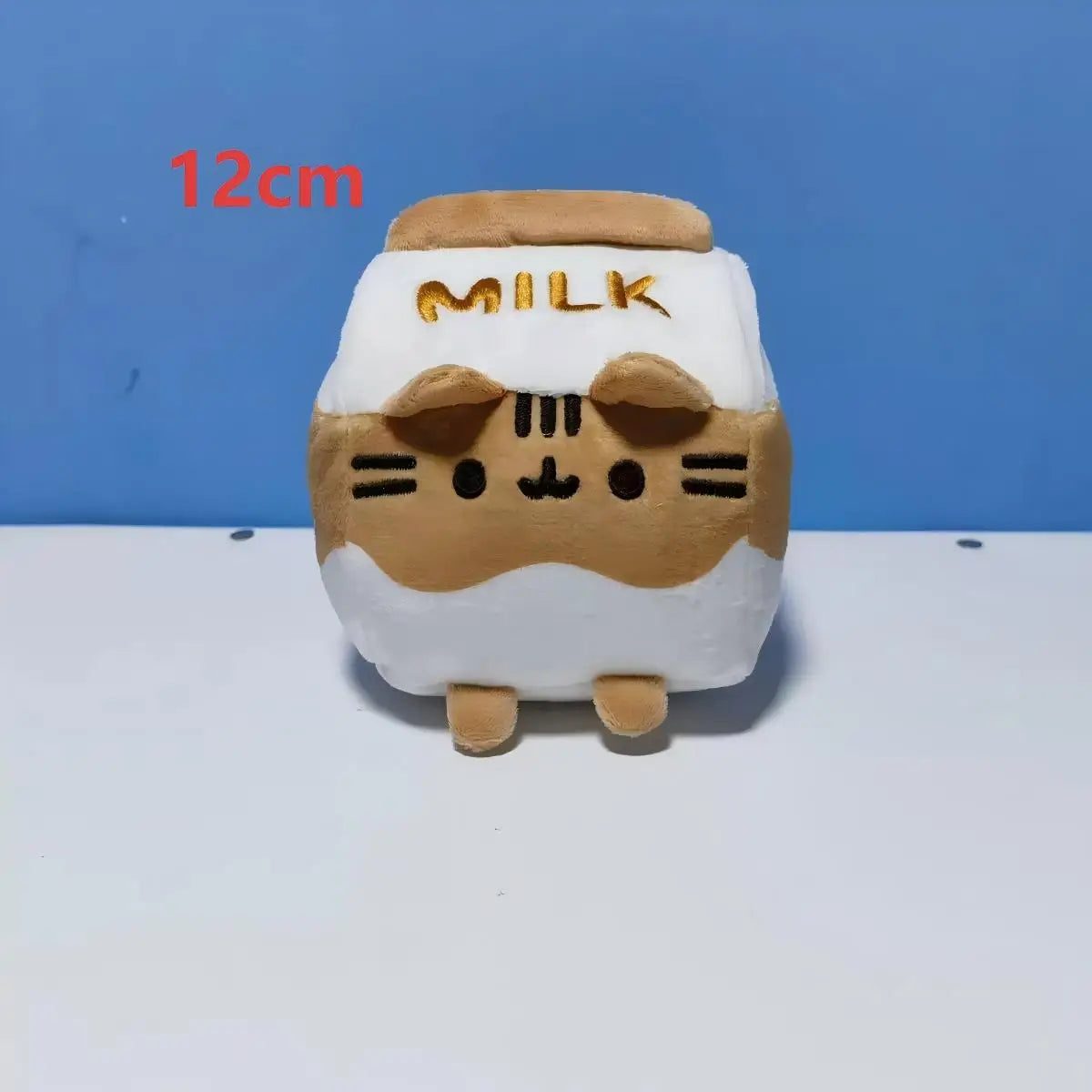 Muñeco decorativo de peluche con temática de gatos
