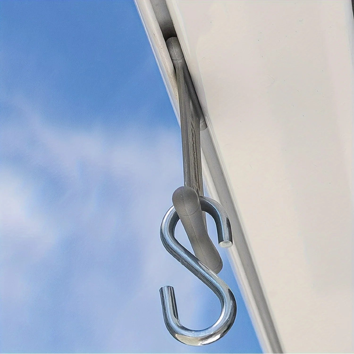 4/8Pcs S-Shaped Camping Awning Hooks Clips RV Tent Hangers Light Hangers For Caravan Camper Hooks Accessories Outdoor Supplies
