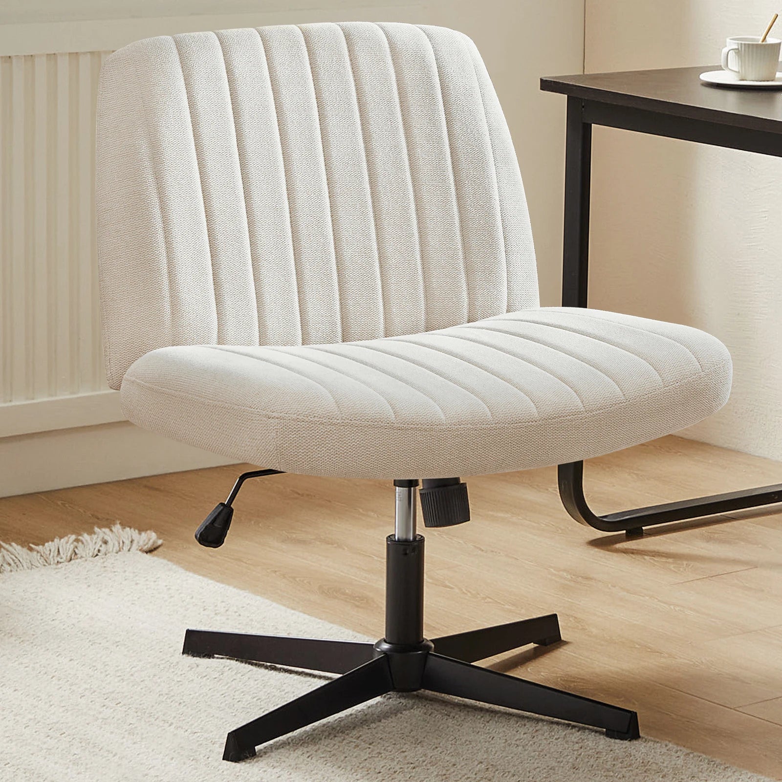 Chaise de bureau large jambes croisées, sans accoudoirs, siège pivotant réglable