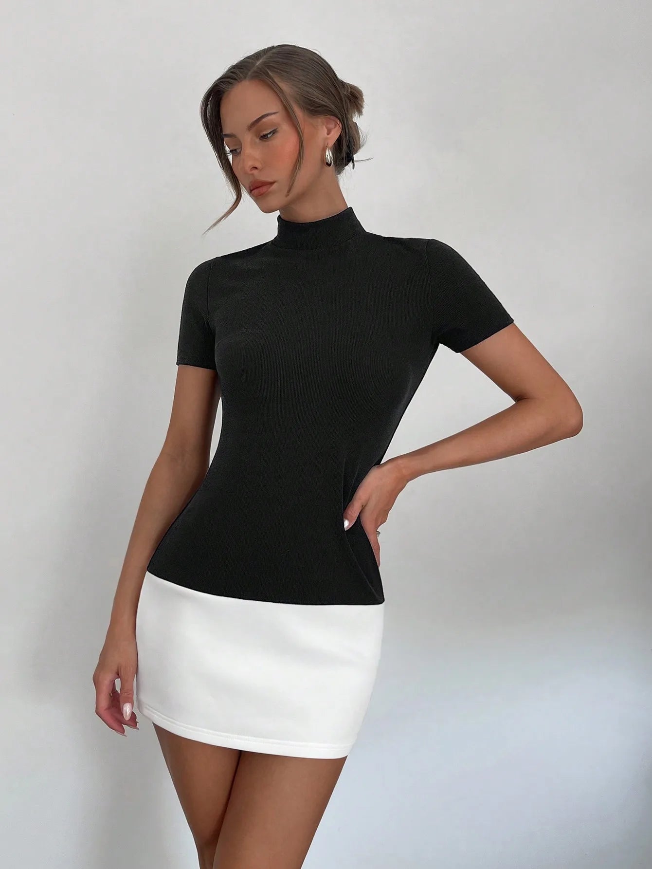 New Spring and Summer Workplace Commuter Office Woman Elite Style Contrast Color Splicing Simple Ultra-short Dress Woman
