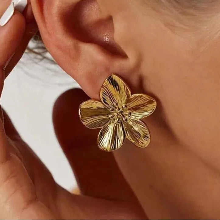 Popular Women's Fashion Earrings Flower Alloy Retro Style Women's Party Accessories Gifts