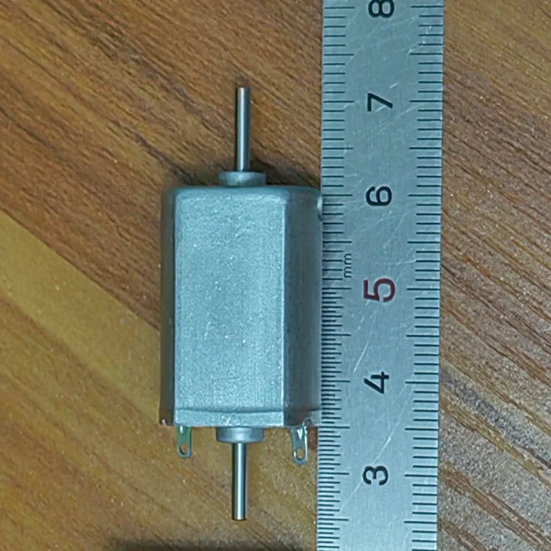 HO 1:87 Model Train Motor, Three-Pole 12 V, One Piece