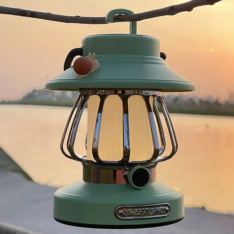 Punjiva kamp-lampa s temperaturnom bojom svjetla