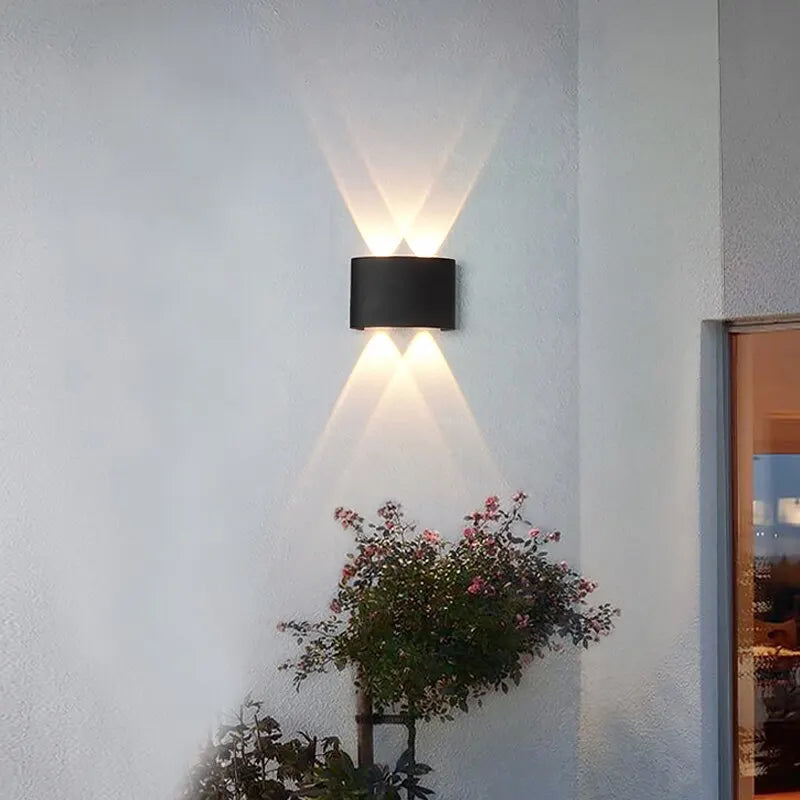 Przewodowa lampa ścienna LED świecąca w górę i w dół, 2 W lub 4 W