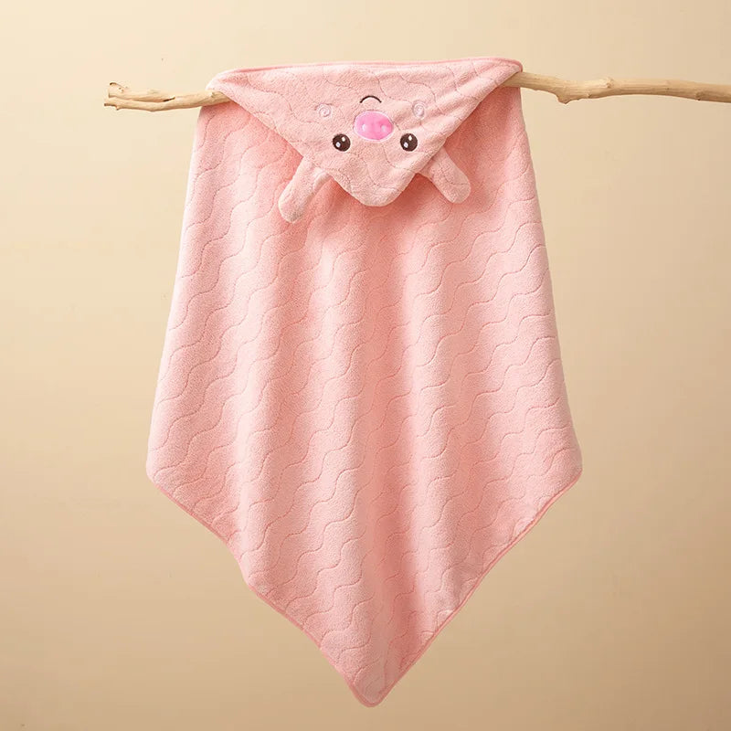 Mäkký detský župan s kapucňou a kresleným motívom