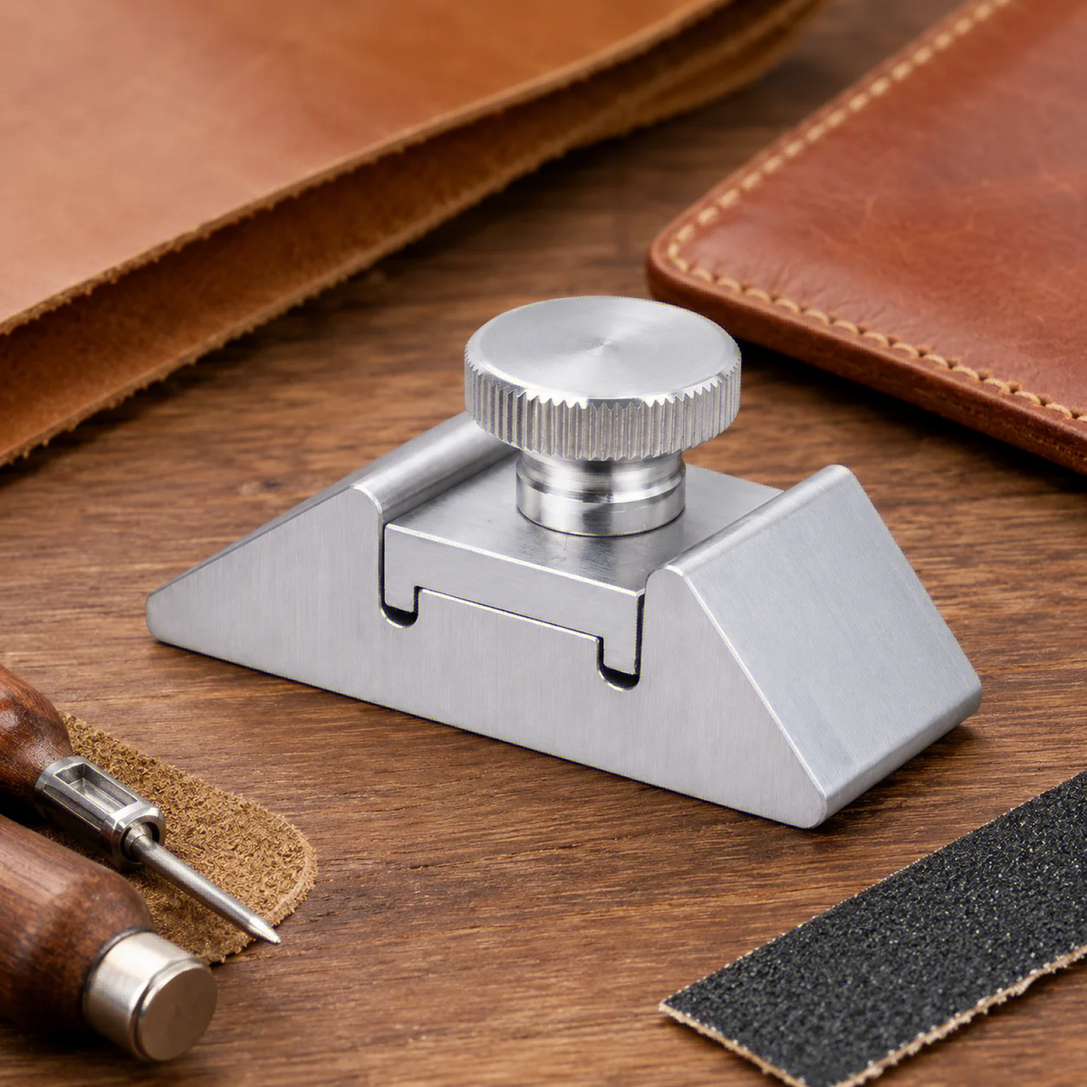 Leather Edge Sanding Holder — D01/D02