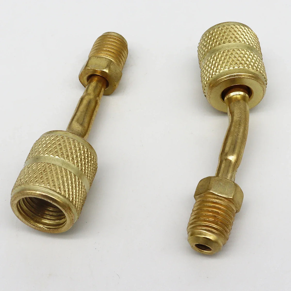 2 x adaptéry R410A pre klimatizáciu HVAC, 5/16" SAE female na 1/4" SAE male flare