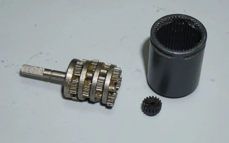 Moteur à engrenages planétaires CC de 16 mm, réduction de 150:1
