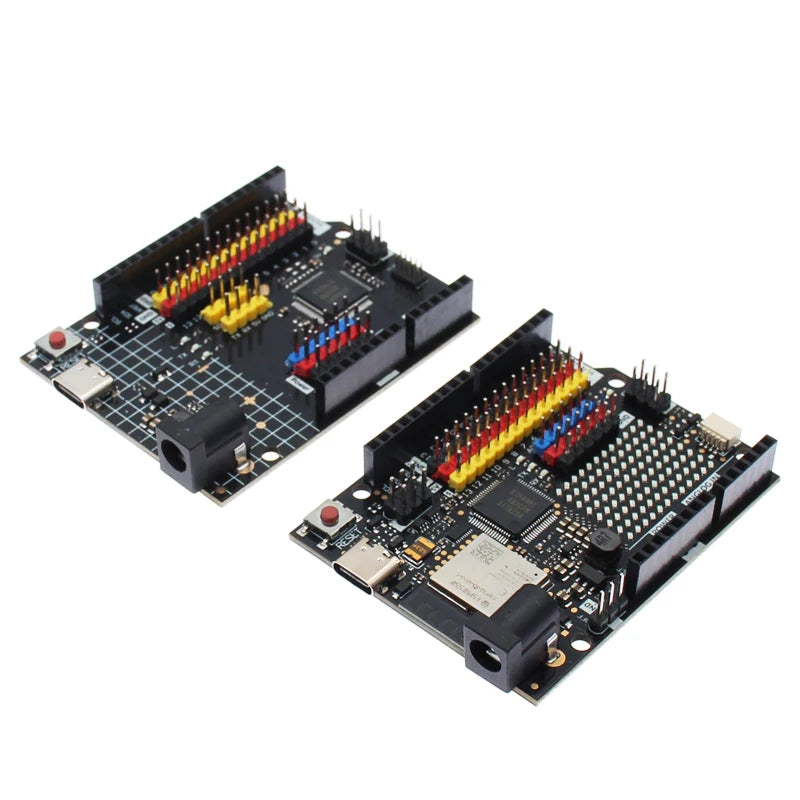 لوحة تطوير Arduino UNO R4 Minima أو WiFi