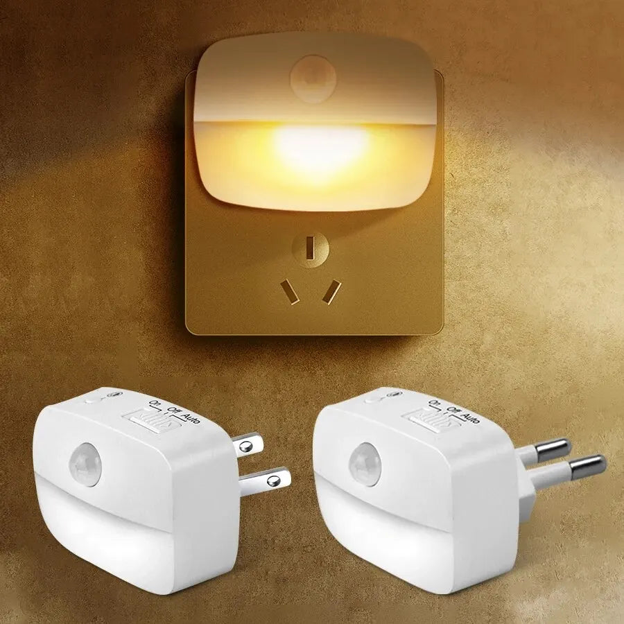 Luce notturna LED con sensore di movimento da inserire nella presa, EU o US