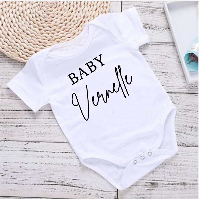 Bodysuit per neonati personalizzato con nome – maniche corte