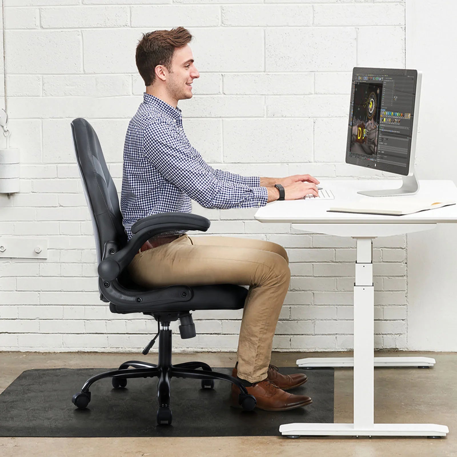 Ergonomische gaming bureaustoel met opklapbare armleuningen en verstelbare hoogte