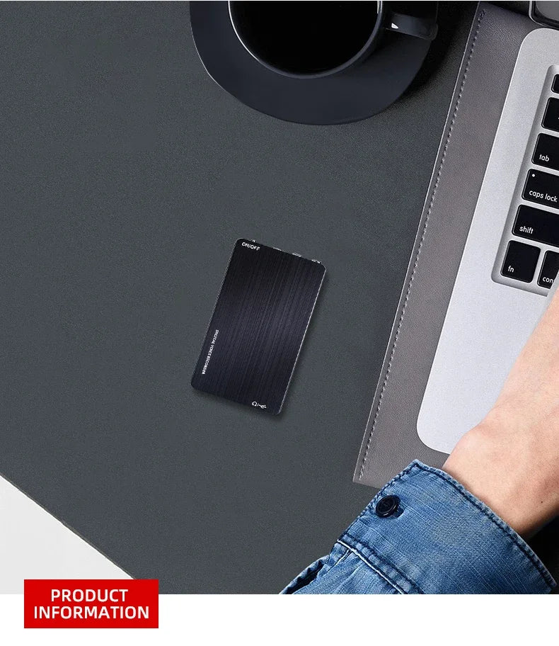 Ultra-tanki diktafon aktiviran glasom u obliku kartice s 60 sati snimanja