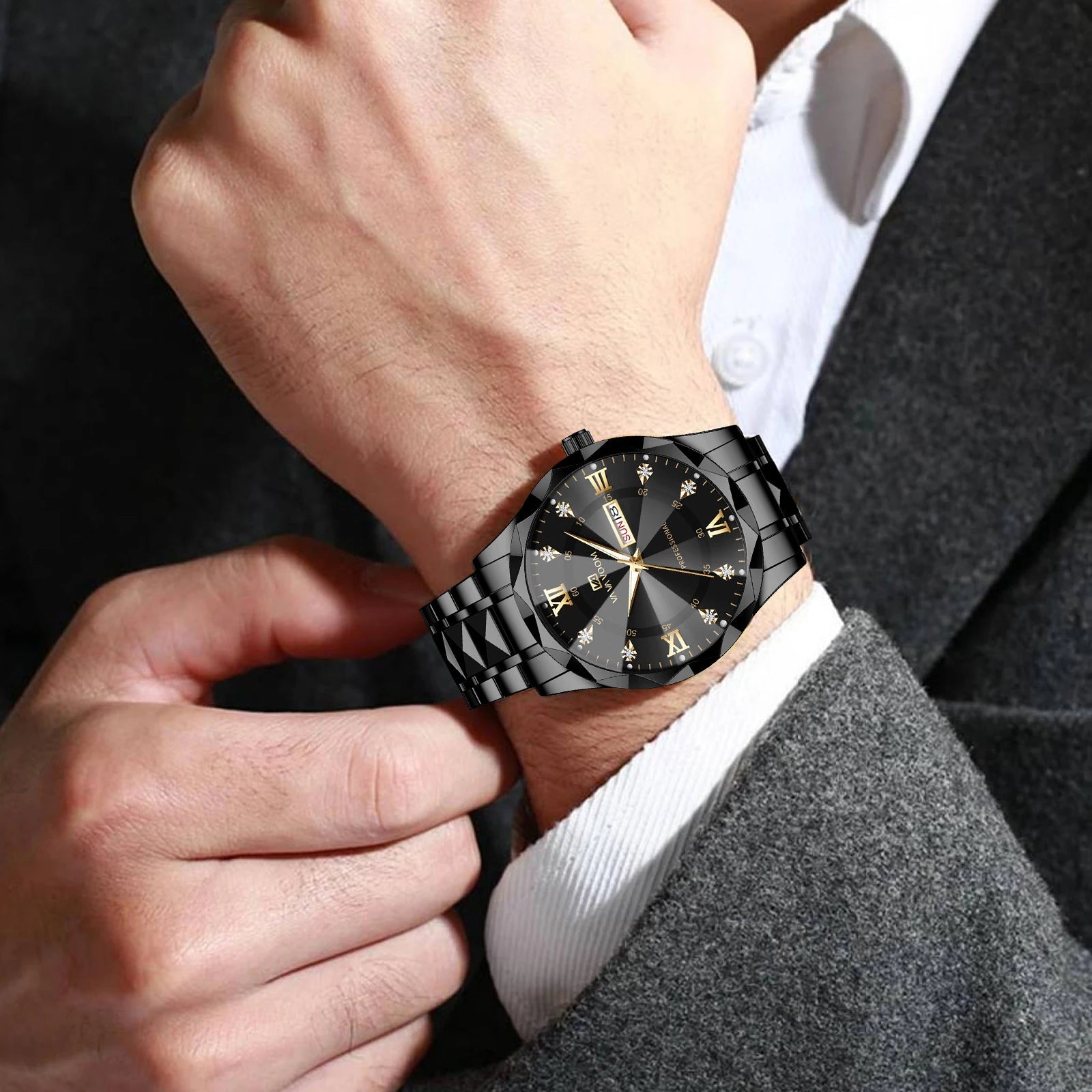 2024 New Men's Watch Fashion Rivet Stainless Steel Strap Luxury Water Diamond Diamond Luminous Blue Gold Dial Business Men Watch