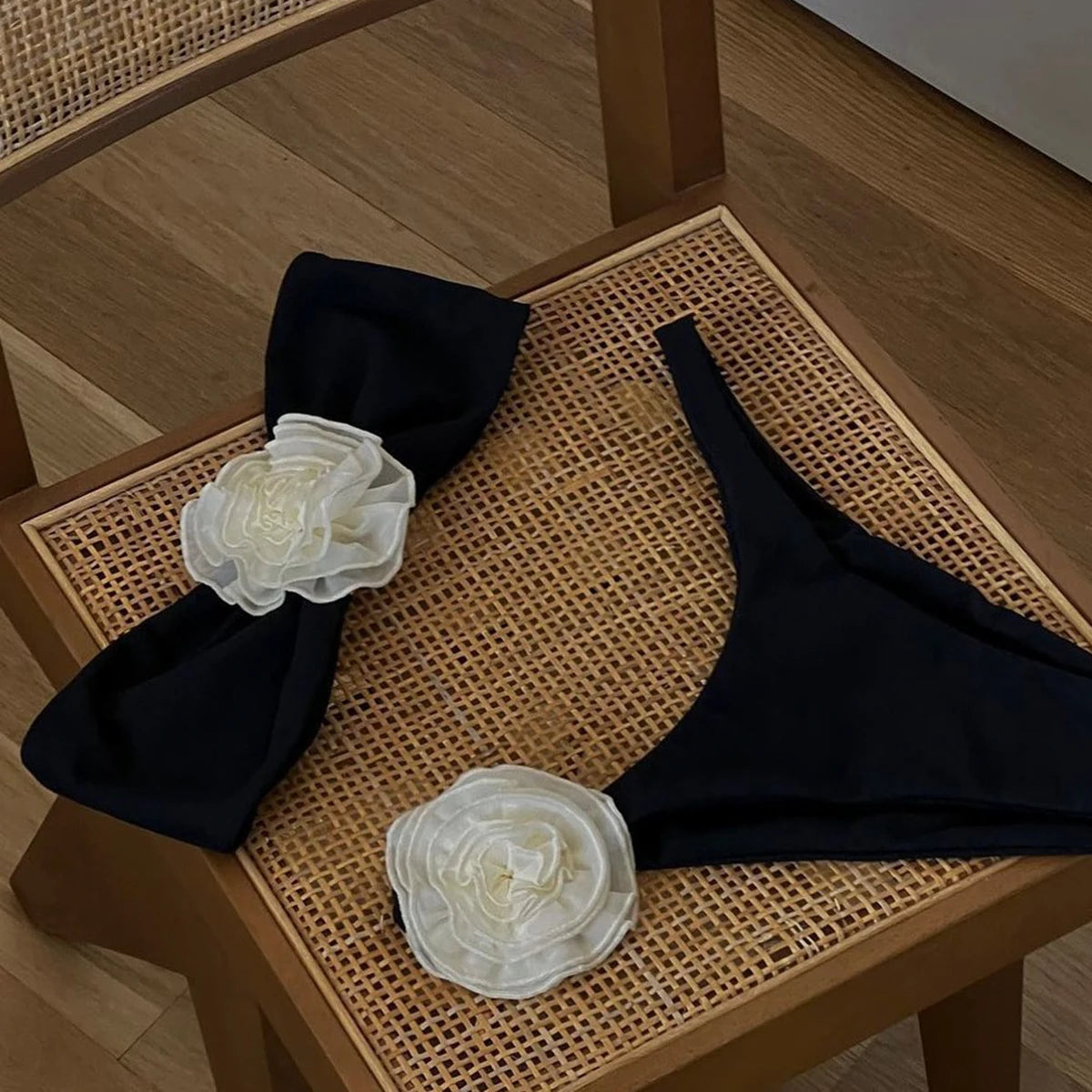 Dámský set bandeau bikin s vysokým pasem