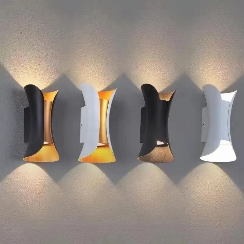 Warm-White LED Wall Light, 15cm/20cm Options