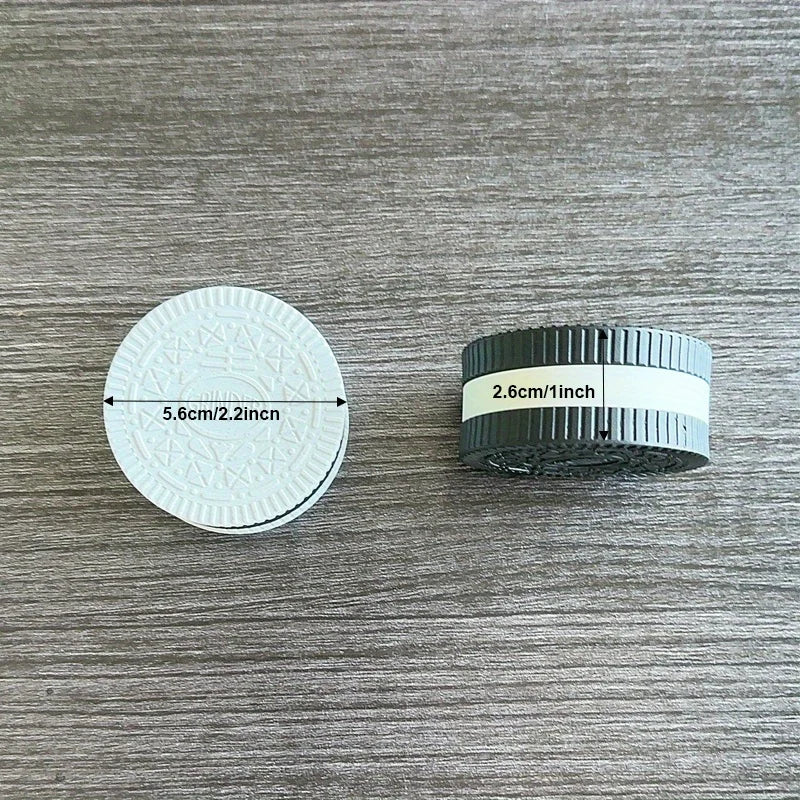 Cookie-Shaped Manual Spice Grinder, 2.2 Inch